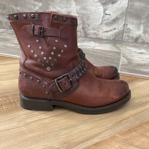 AUTHENTIC FRYE BOOTS🤎